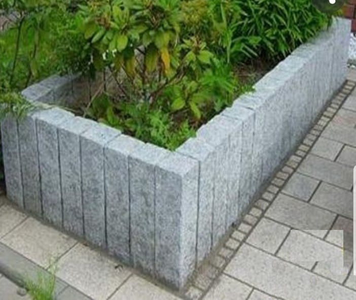 13762