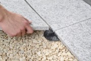 13980