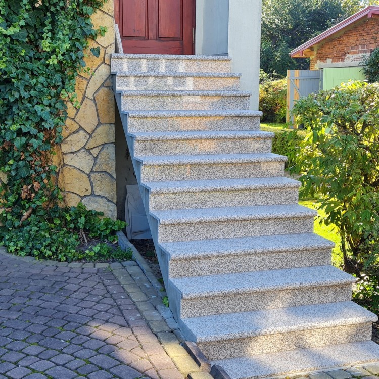 8462